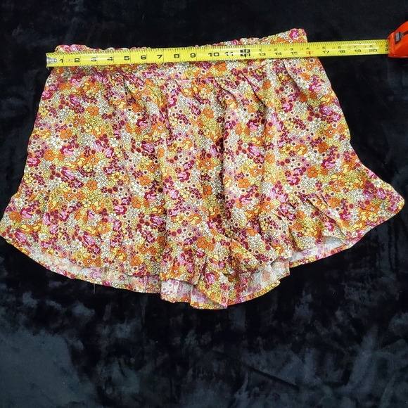 Floral Print Shorts - Picture 5 of 9